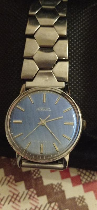 Smart qolbaqlar: Gədimi Sovetin mexanik saat — 1