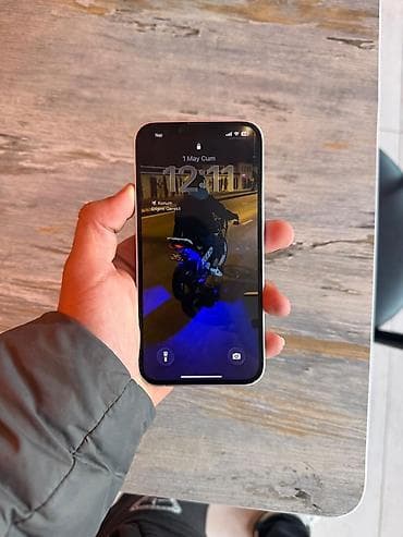 IPhone 14, 128 GB, Gümüşü, Simsiz şarj