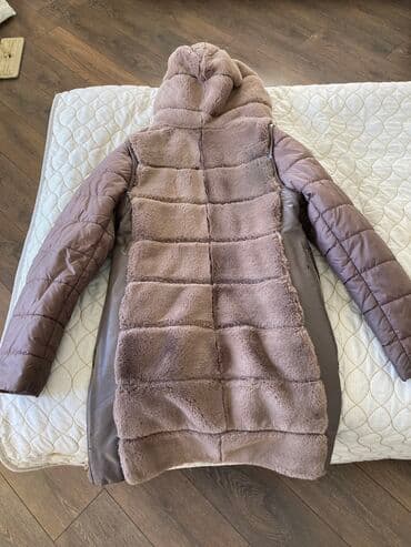 женские утепленные плащи: Paltoda bəzi yerdə balaca sökülüb, ikisi bir yerdə 50. Metroya — 3