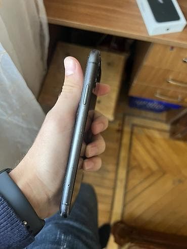 iphone 11 satisi: IPhone 11, 64 GB, Qara, Face ID — 2