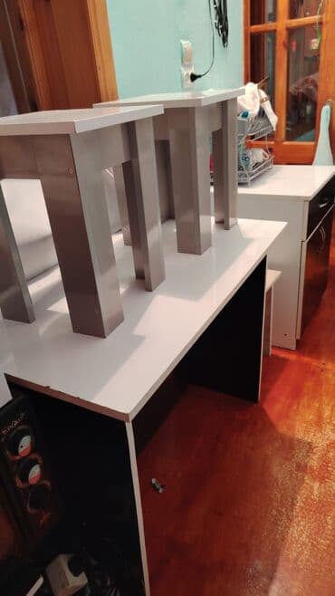 qara şəkil: Mətbəx üçün, Yeni, Açılmayan, Dördbucaq masa, 4 stul — 2