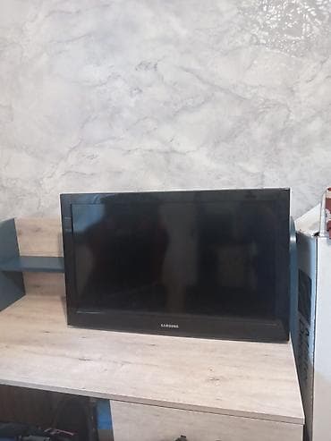 Samsung LCD televizor - Ekran diaqonalı təxminən 24–27 düym (kompakt