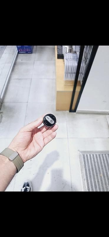 Mini GPS izləyici/anti-itirmə cihazı - Kompakt dairəvi korpus, bir — 2