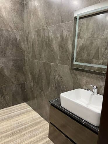 inşaatçılar kirayə: İnşaatcilar metrosunun yaxınlığında 16 mertebeli binanın 7-ci — 5