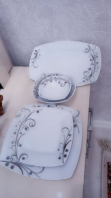 Tort və şiriniyyat qabları: Boşqablar, rəng - Ağ, Şüşə — 1