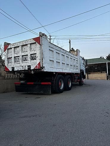 cadir masin: Ağ rəngli 6x4 tipli ağırtonnajlı samosval yük maşını. Texniki — 6