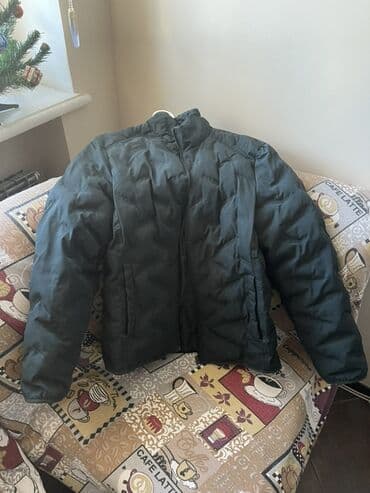 Digər kişi geyimləri: Tünd yaşıl rəngli qalın pufik kişi - Rəng: tünd yaşıl - Model: şişmə — 1