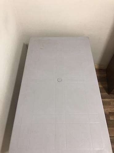 yigilib acilan stollar: Qatlanan, Dördbucaq masa — 2