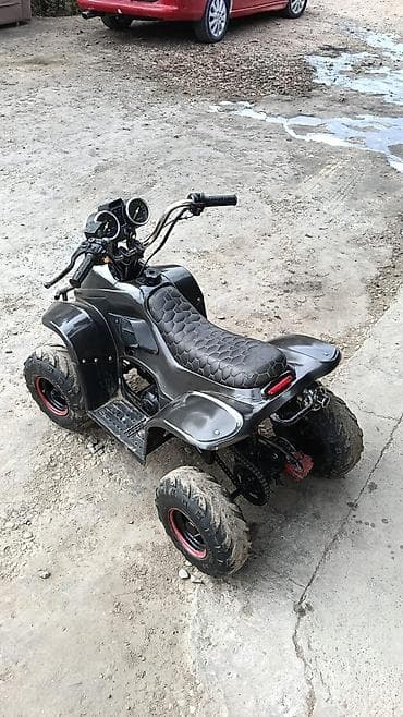 tank pro 3: Qara rəngli mini ATV kvadrosikl - Kompakt off-road dizaynı, qalın — 2