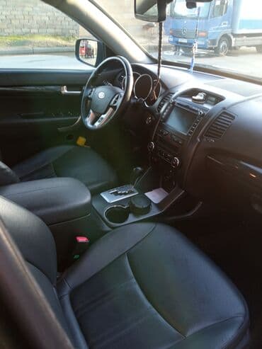 c klass mersedes: Kia Sorento: 2 l | 2011 il Ofrouder/SUV — 4