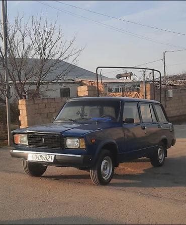 most 06: Salam . bir sozle masinin demirci krasqa isi var . cörekli masindi — 2