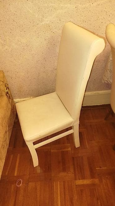 stol stullarin satisi: 2 ədəd var Gəncə seheri.10manat bir ədədi.ev satılıb evdən çıxmalıdır — 1