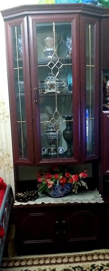 Bufet eni 80 sm hündürlüyü 205 sm. 35 manat. Torqovı küç. yaxın lalafo.az -da Bufet eni 80 sm hündürlüyü 205 sm. 35 manat. Torqovı küç. yaxın