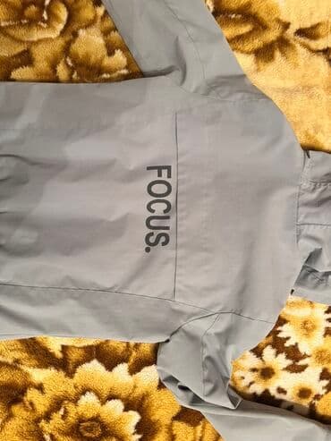 the nort face kurtka: Yüngül küləkkeş (windbreaker) gödəkçə - Rəng: açıq boz - Material — 2