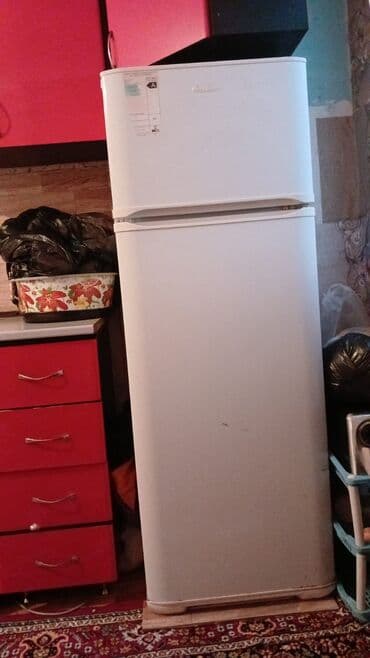 ikinci el qaz pecleri: Soyuducu evden satis. Tam işləkdir. Qiymet 180 azn. Unvan Hovsan — 2