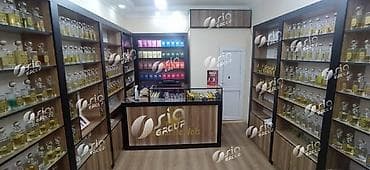 Siqaret vitrini ətir vitrini ətir mağazası vitrini meyvə vitrini