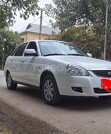 buggy satışı: LADA (VAZ) Priora – 1.6 L benzin mühərrikli, ağ rəngli, sedan/kuzov — 1