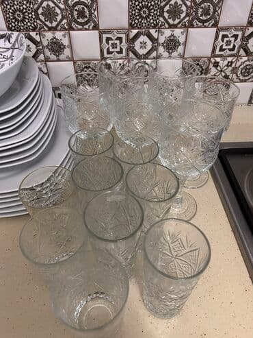 Stəkanlar, Şüşə