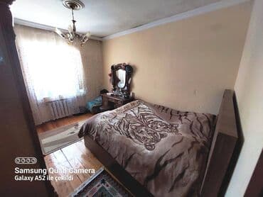 qubada satilan ucuz evler: Bakı, Hövsan qəs., 3 otaqlı, Köhnə tikili, 75 kv. m — 3