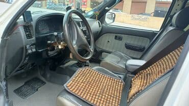 фольксваген 5: Toyota Hi-Lux: 2.5 l | 1994 il Pikap — 7