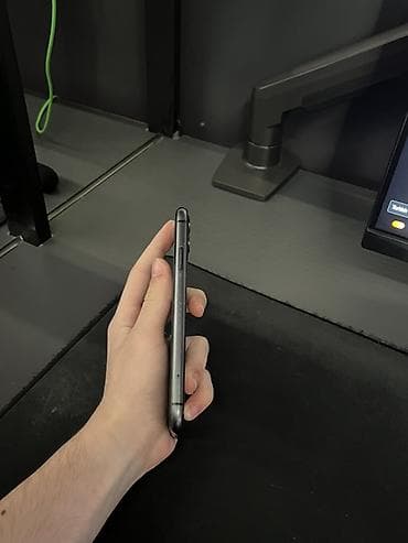 ikinci əl iphone 11: IPhone 11, 64 GB, Qara, Face ID — 3