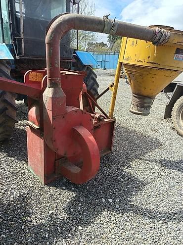 Сельско-хозяйственное оборудование: Tekyataganlı markalı traktor qoşqulu yem üyüdücü–qarışdırıcı (dane/ot — 1