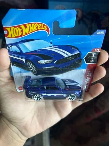imzalı kart: Hot Wheels – Custom ’18 Ford Mustang GT (211/250, seriya 5/5) - — 2