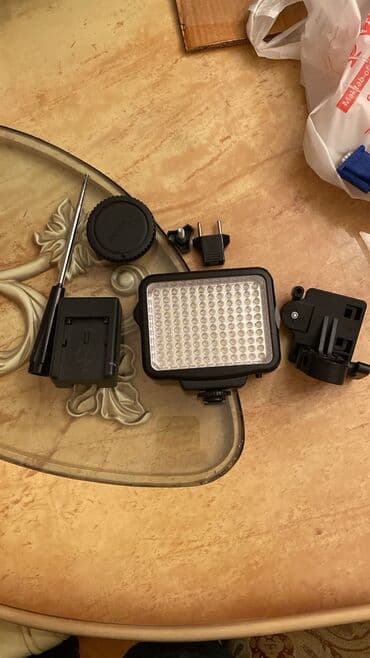 canon powershot sx20 is: Canon EOS 4000D DSLR fotoaparat Real alici endirim olacaq. Çox az — 4