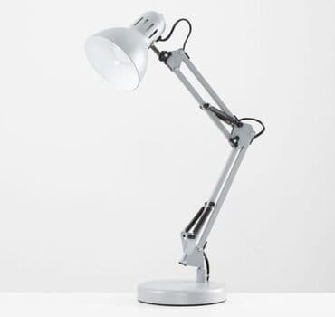 начник: Stol üstü naçnik. Həm stolun üstünə qoyulur həm də stol kunclerıne — 6