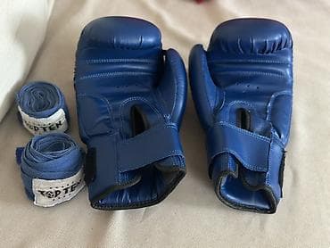 Əlcəklər: Adidas boks əlcəkləri + bandaj dəsti - Model: Adidas, 8 oz (etiket — 2