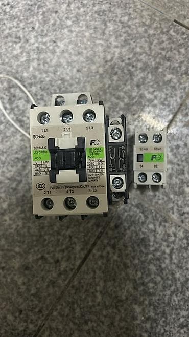 Fuji Electric kontaktoru və əlavə köməkçi blok - Model: SC-E05