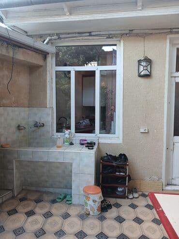 fezail bayramov kucesi: Gəncədə tam mərkəzdə Sabir küçəsində 4 otaqlı həyət evi cox təcili — 12