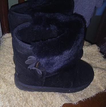 Детская обувь: Rasiyadan alinib .15 manata satilir.rahatdir.isti saxlayir.38 39 — 2