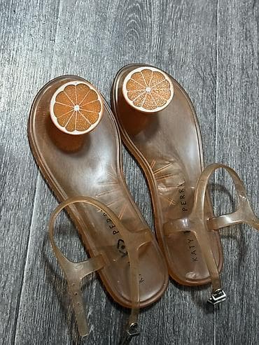 женские силиконовые босоножки: Katy Perry brendinin qadın jellilər sandalları. - Rəng: şəffaf — 1