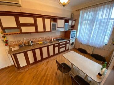 qobuda kirayə evlər: Badamdarda 2mertebeli binanın 2-cu mərtəbəsində yerləşən ümumi sahəsi — 16