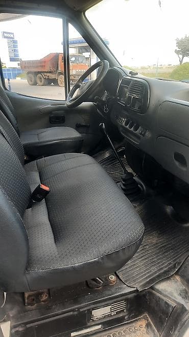 bmw m3 e46: Ford Transit yük furqonu - Korpus: yüksək damlı, ağ rəng, yanlarda — 3