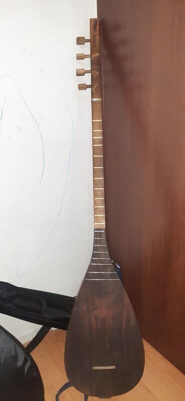 tut agaci: Məhsul: Bağlama/Saz – uzun qol Xüsusiyyətlər: - Korpus: armud — 1