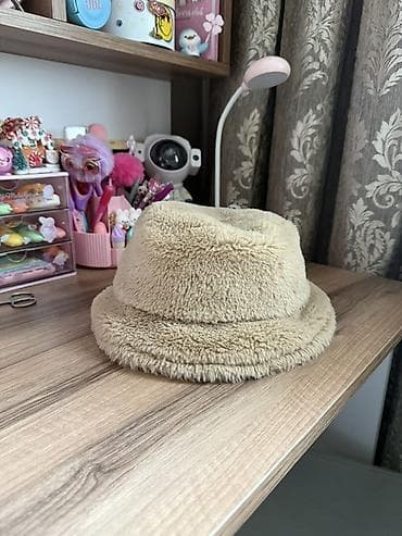 ted baker: Tüklü bucket papaq - Model: Bucket (balıqçı) üslubu - Rəng: Açıq — 1