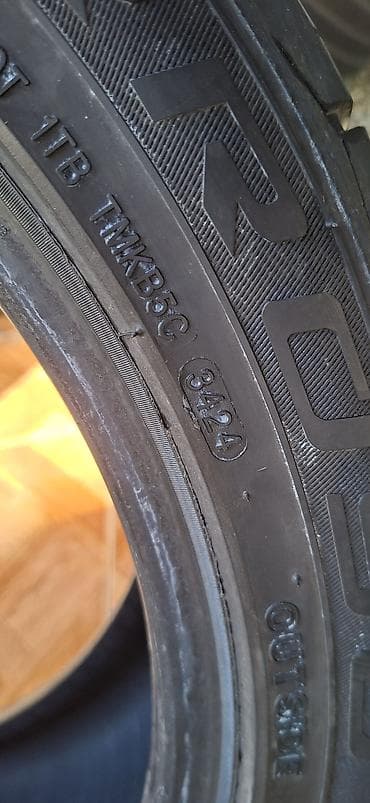 mersedes tekerleri: Şin Kumho 235 / 45 / R 18 — 3