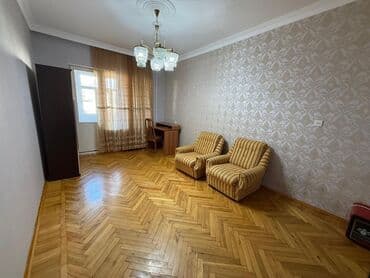 şəkidə ev: 4 otaqlı mənzil kirayə verilir orta blok orta mərtəbədə — 9