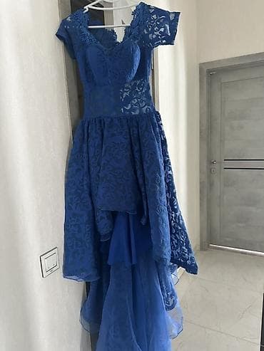 adidas forum: Mavi rəngdə zərif ziyafət/libas - Model: Asimmetrik ətəkli, arxası — 2