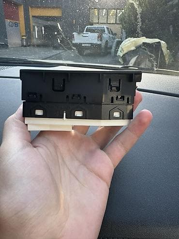 Hyundai sağ ön qapı üçün şüşə qaldırma və mərkəzi kilid idarəetmə — 3