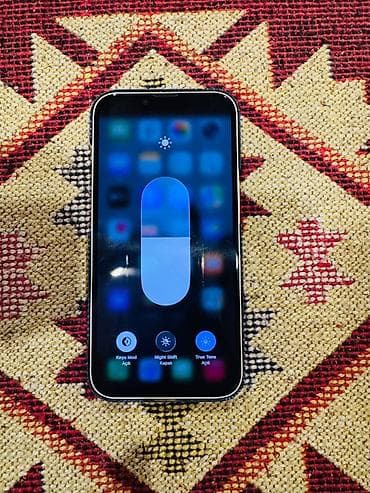 apple 18: IPhone 13, Ağ, Face ID — 2