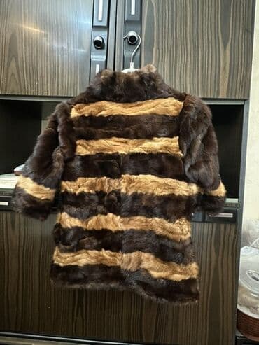 детские натуральные шубы: ESCALADA brendindən uşaqlar üçün tünd qəhvəyi və açıq qəhvəyi zolaqlı — 2