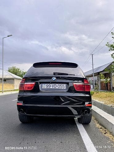 panel satış: BMW X5 (E70) – Qara rəngli, 5 qapılı premium SUV Mühərrik və ötürmə — 3