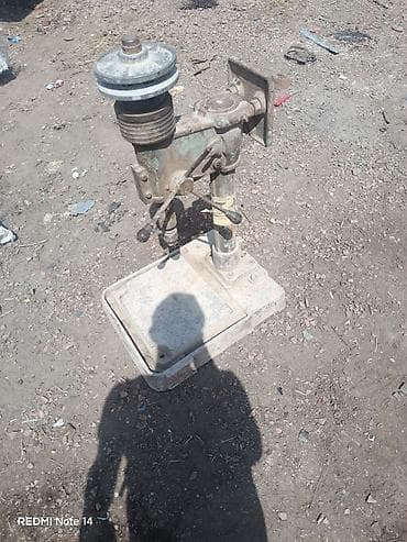 açar destleri: - Sabit, ağır tökmə baza – vibrasiyanı azaldır və dəqiqliyi artırır. - — 2