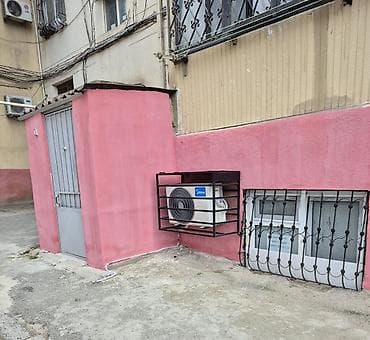 ucar emlak: İcarəyə obyekt – 60 kv.m, 3 otaq Xüsusiyyətlər:Icare ofis Nizami — 4