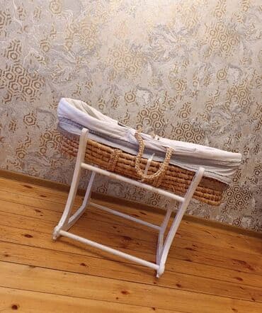 qolu kesilen uşaq: Uşağ beşiyi satılır — 1