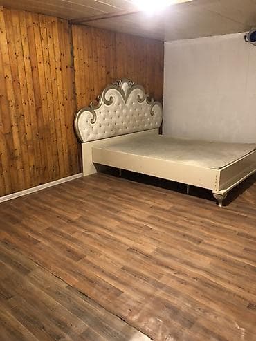 əmircanda kirayə ev: Kirayə verilir: yeni Ramana . Kamunal daxil. Tək qadın 200 man. Ailə — 4