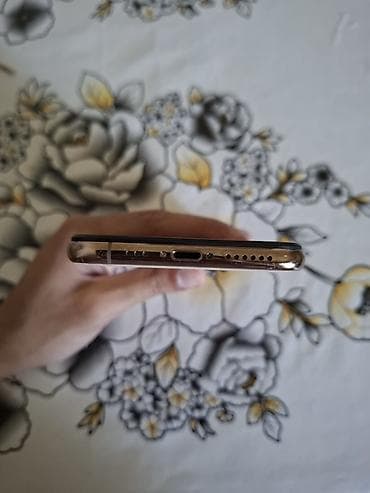 iphone x11: IPhone Xs, 256 GB, Qızılı, Qırıq — 3